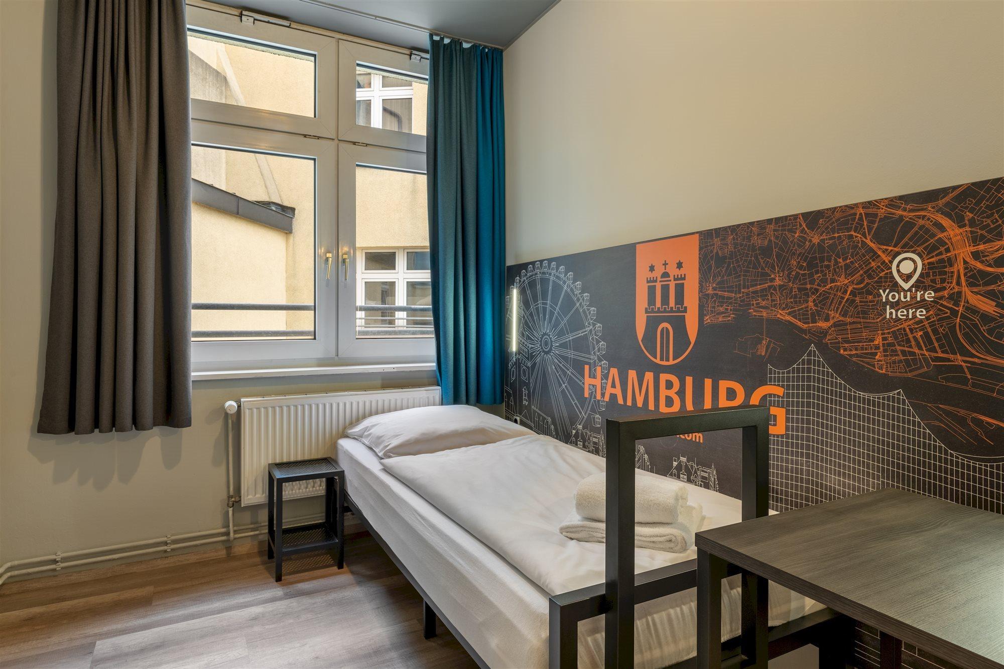 A&O Hamburg Hauptbahnhof Hostel Exterior photo