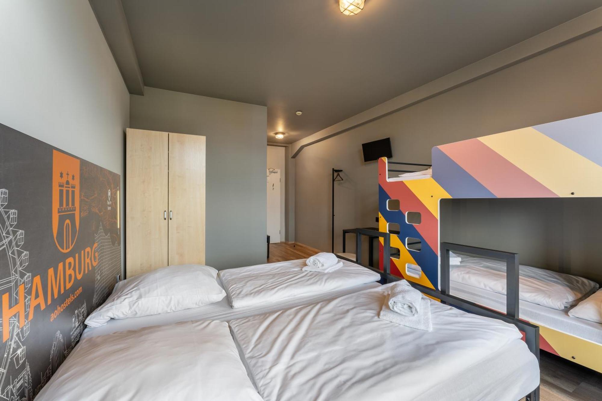 A&O Hamburg Hauptbahnhof Hostel Room photo