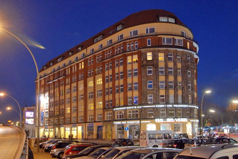 A&O Hamburg Hauptbahnhof Hostel Exterior photo